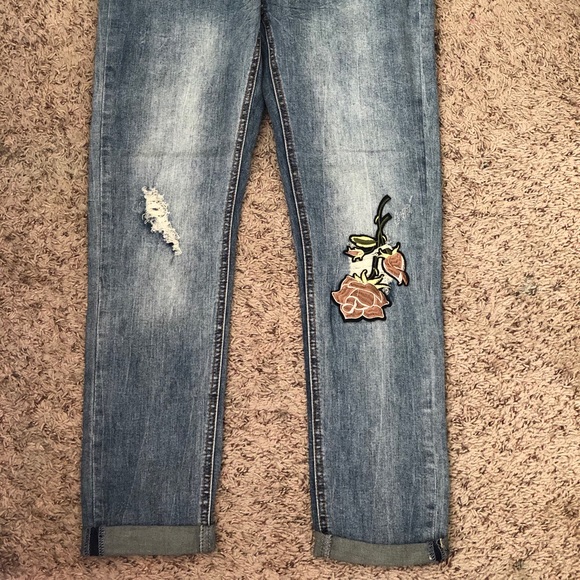 Distressed Embroidered Jeans - Picture 3 of 3